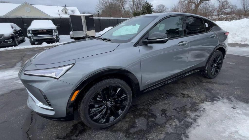 new 2025 Buick Envista car, priced at $28,592