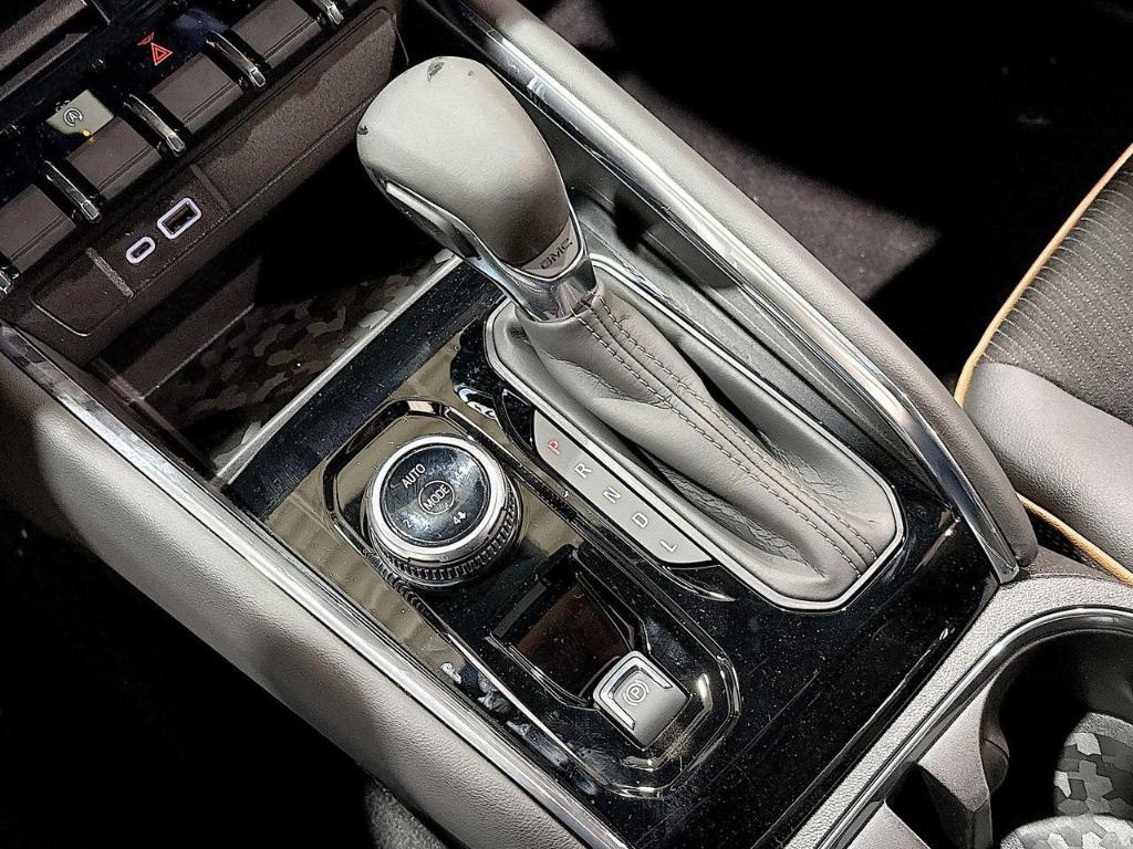 new 2025 GMC Canyon car, priced at $48,265