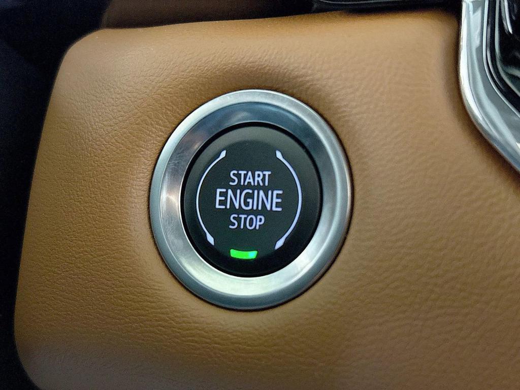 new 2025 GMC Canyon car, priced at $48,265