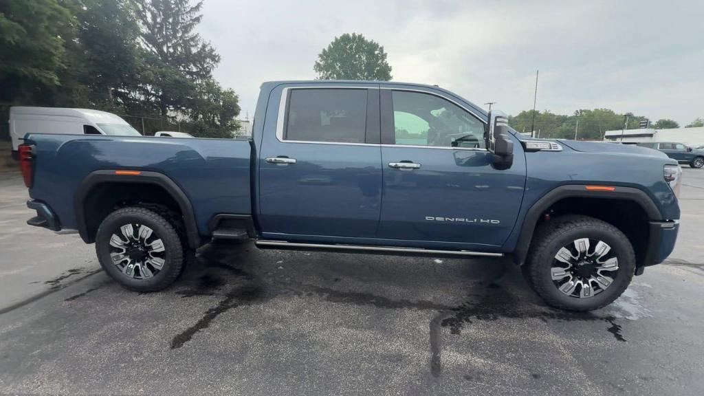 new 2025 GMC Sierra 3500 car, priced at $80,325
