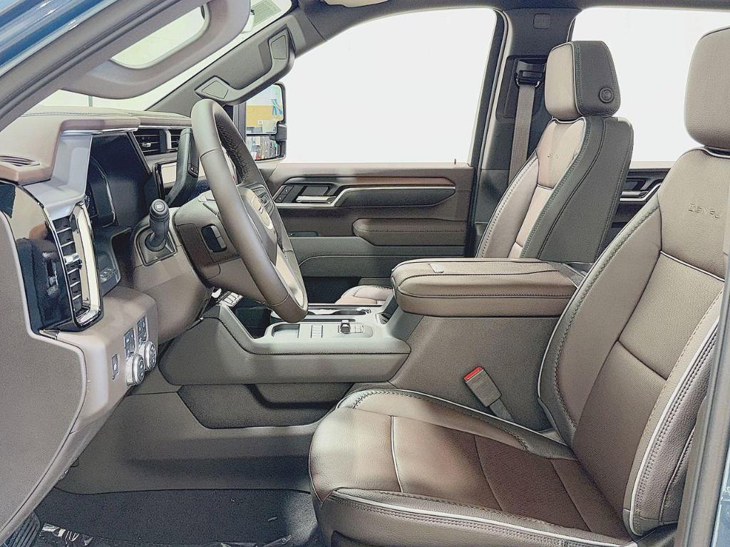new 2025 GMC Sierra 3500 car, priced at $80,325