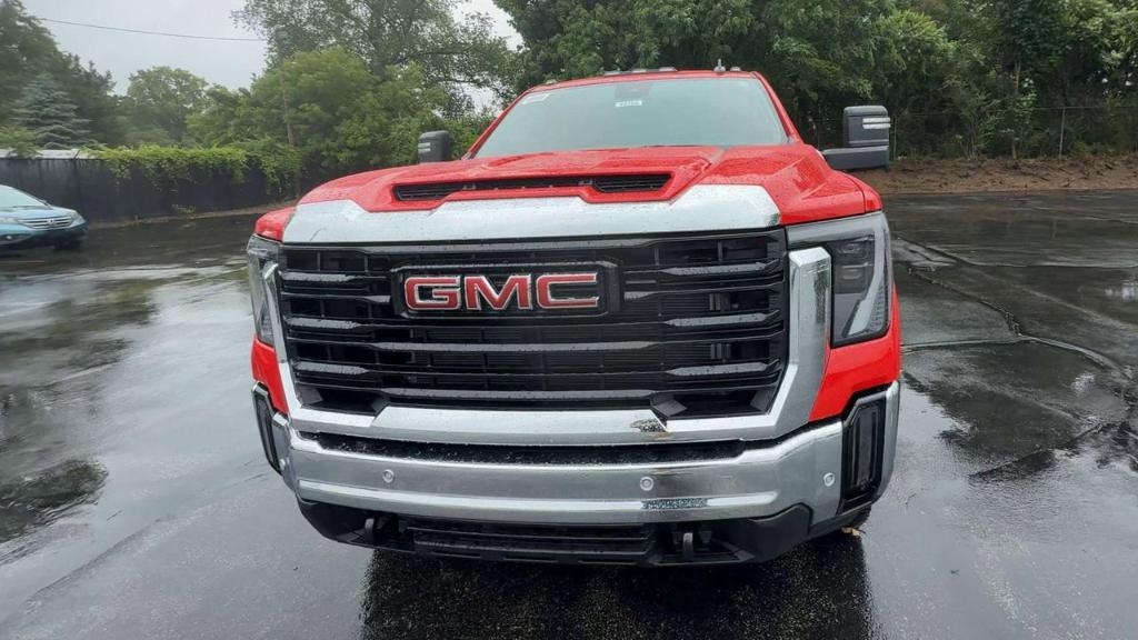 new 2025 GMC Sierra 2500 car, priced at $52,635