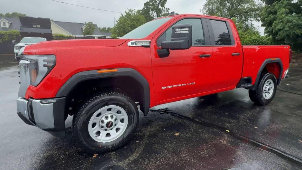 new 2025 GMC Sierra 2500 car, priced at $52,635