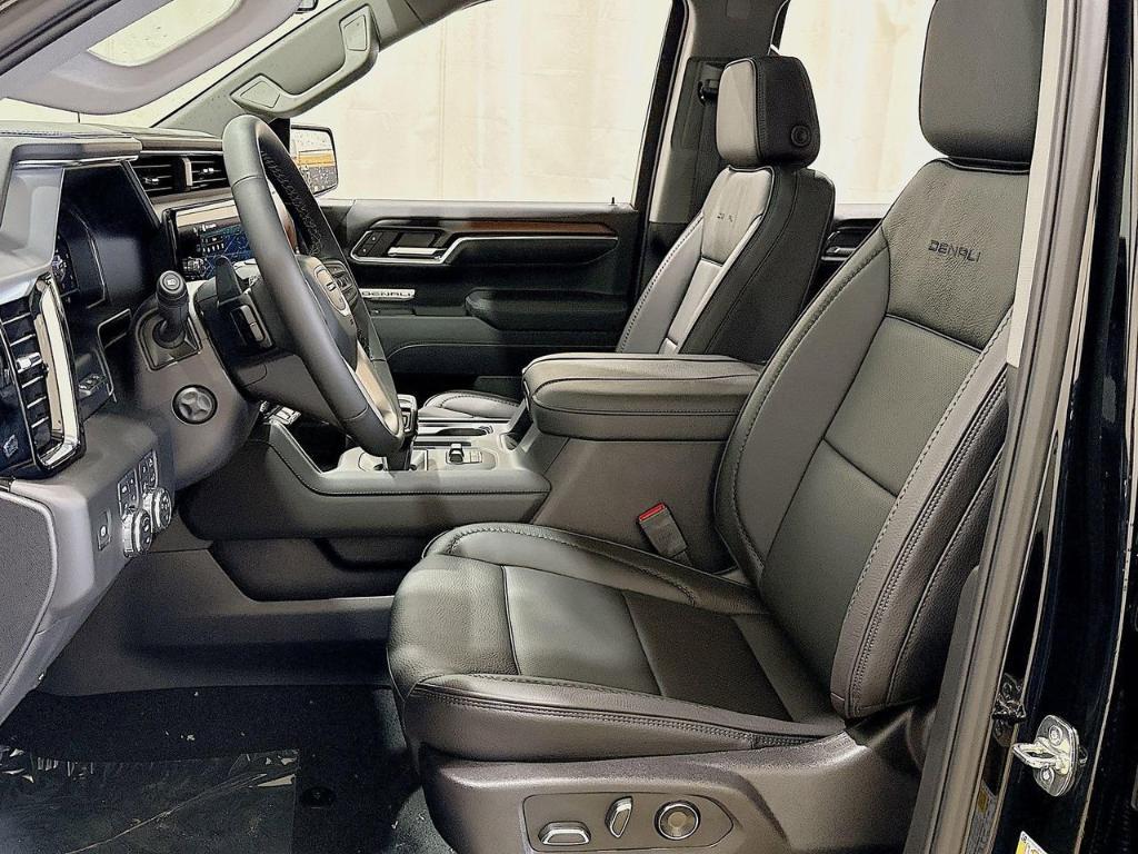 new 2025 GMC Sierra 1500 car, priced at $72,395