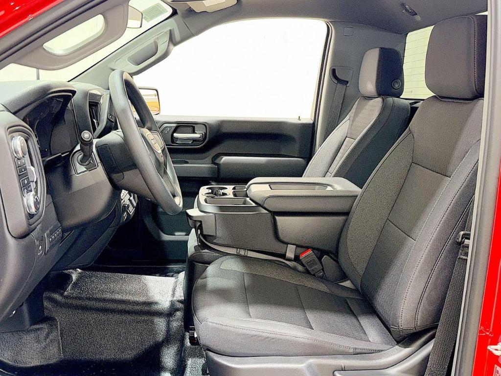 new 2025 GMC Sierra 2500 car, priced at $50,600
