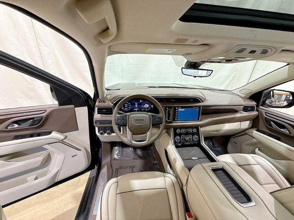 used 2022 GMC Yukon car, priced at $59,900