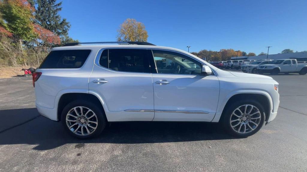 used 2022 GMC Acadia car, priced at $35,900