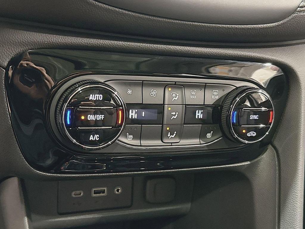 used 2022 Buick Encore GX car, priced at $23,900