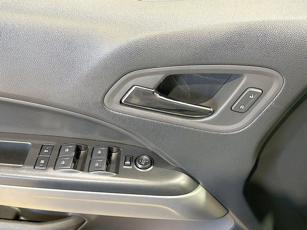 used 2022 Chevrolet Colorado car, priced at $30,000