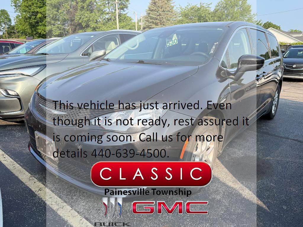 used 2023 Chrysler Voyager car