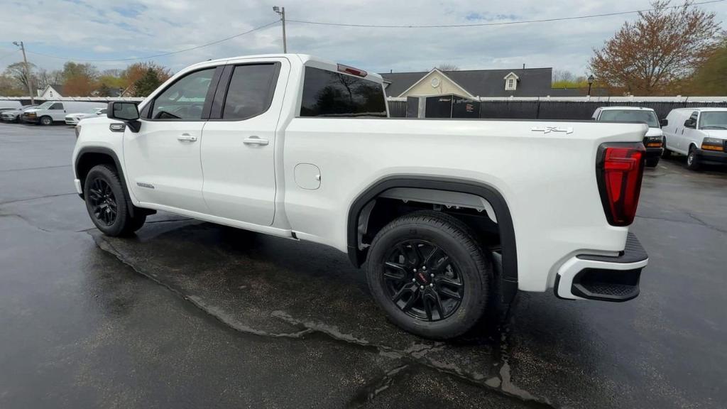 new 2025 GMC Sierra 1500 car, priced at $45,995