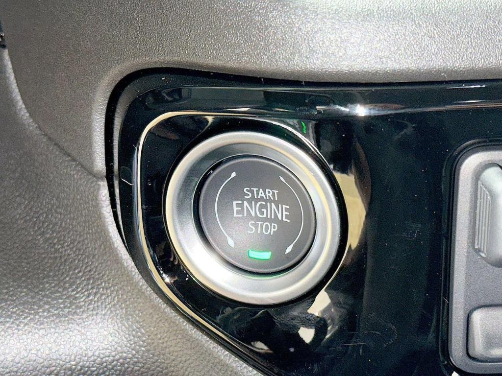 new 2025 GMC Sierra 1500 car, priced at $45,995