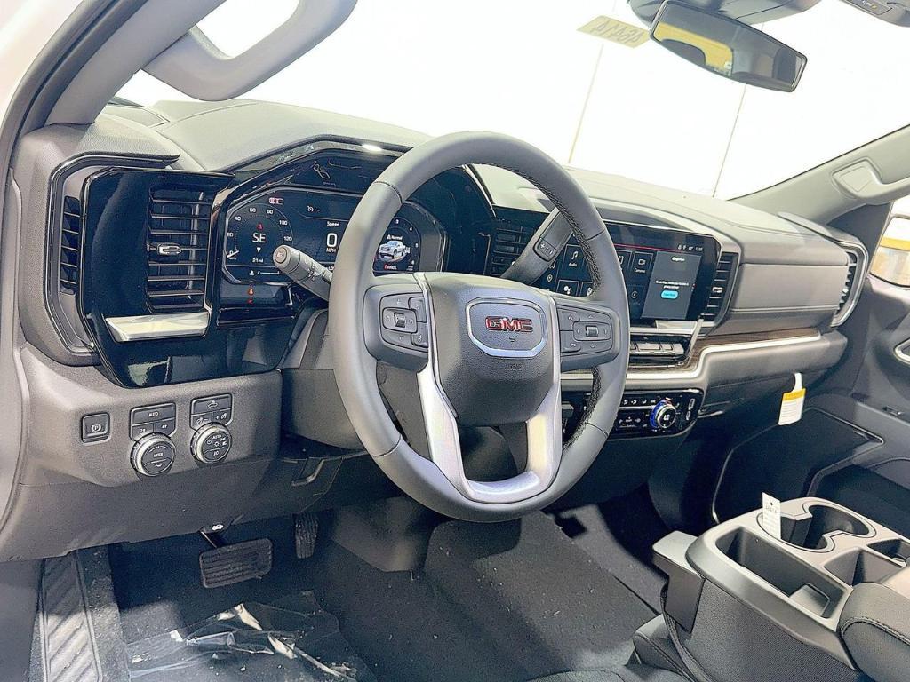 new 2025 GMC Sierra 1500 car, priced at $45,995