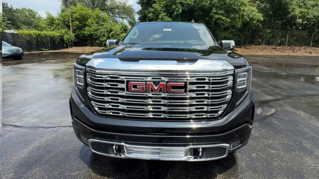 new 2025 GMC Sierra 1500 car, priced at $69,205