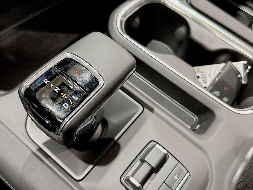 new 2025 GMC Sierra 1500 car, priced at $69,205