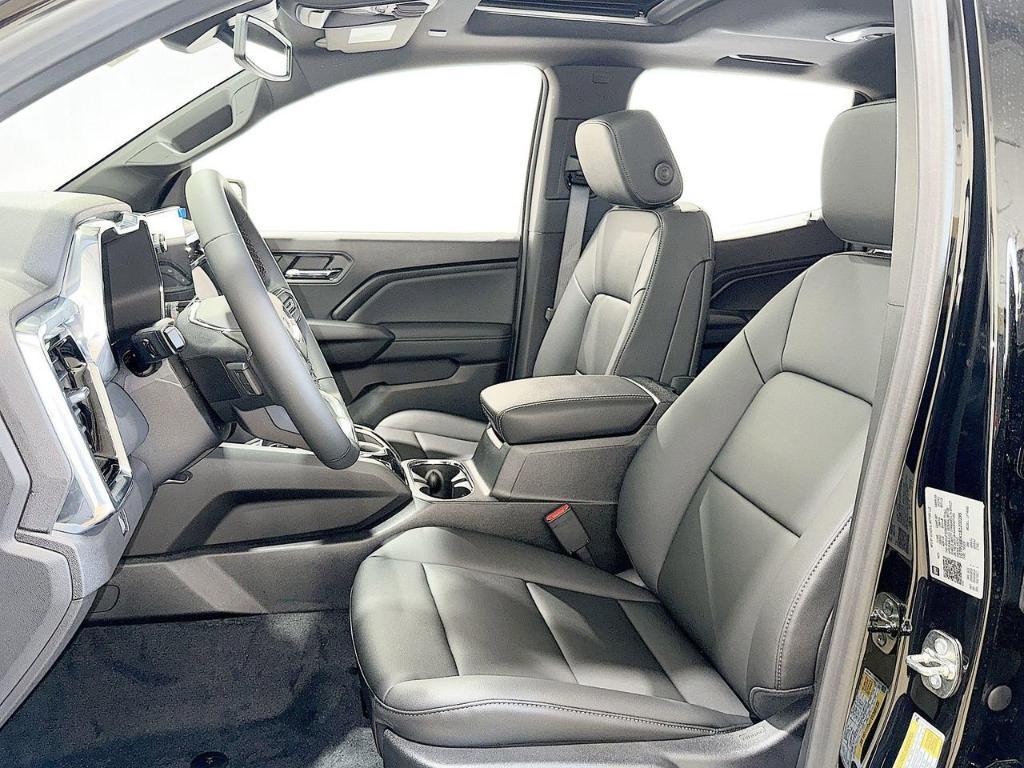 new 2025 GMC Canyon car, priced at $48,195