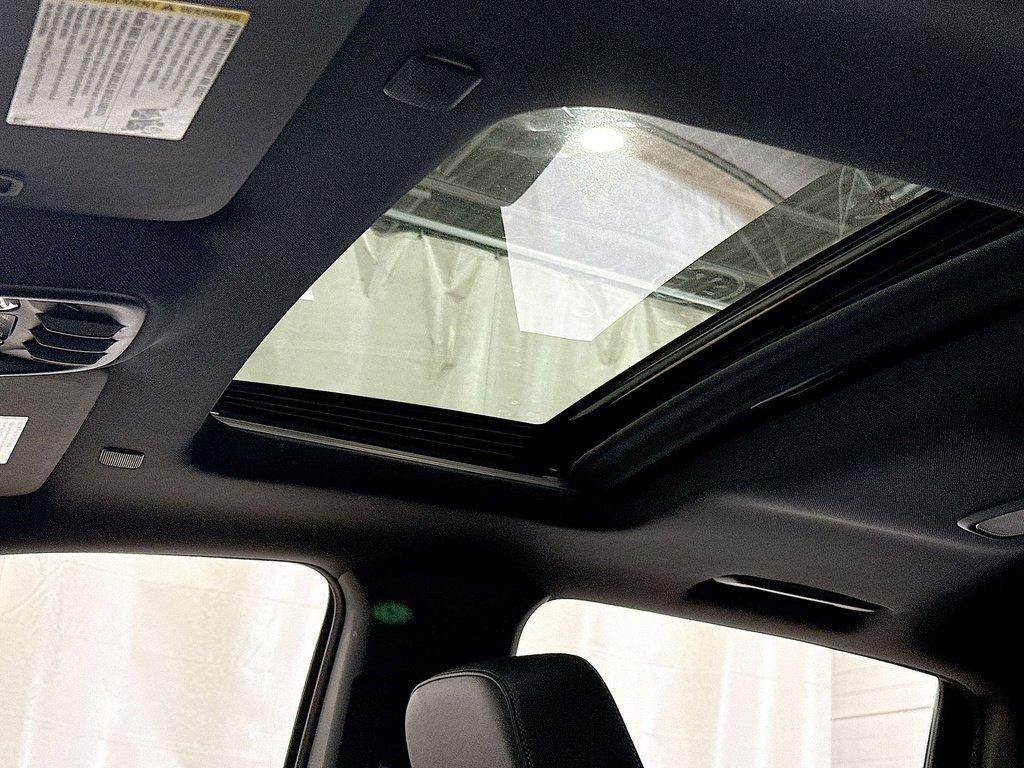 new 2025 GMC Canyon car, priced at $49,195