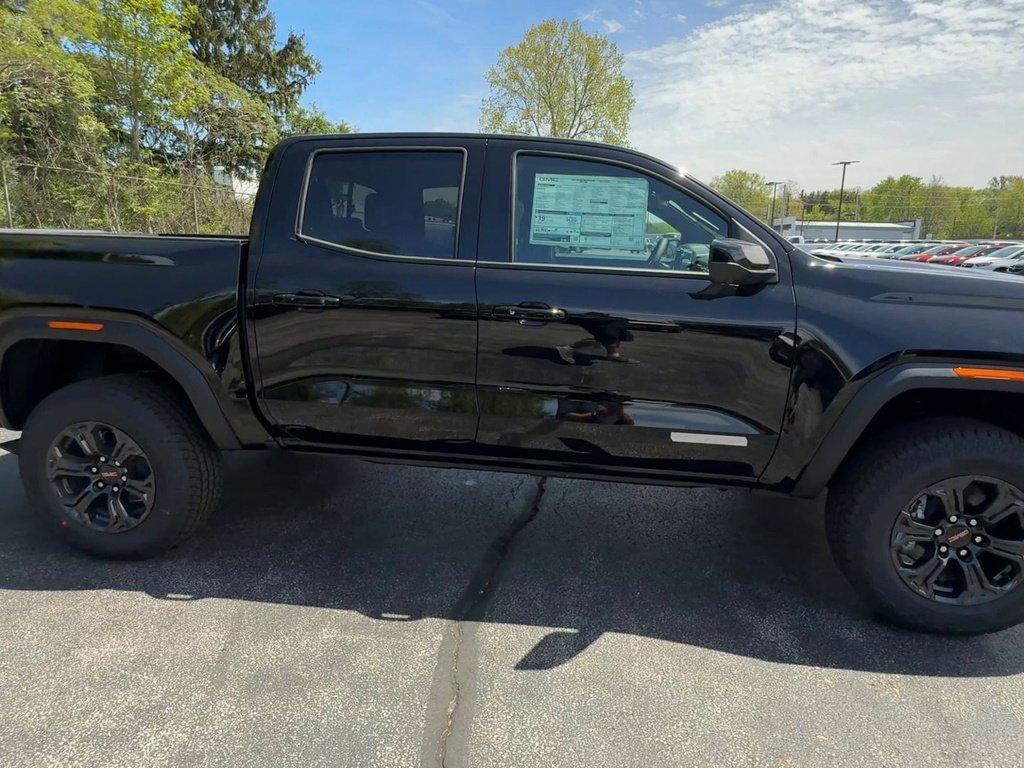 new 2025 GMC Canyon car, priced at $45,455