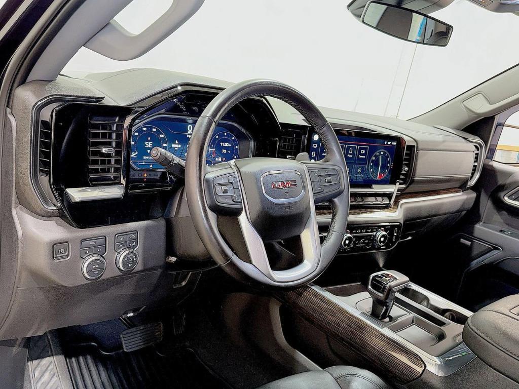 used 2022 GMC Sierra 1500 car, priced at $44,900