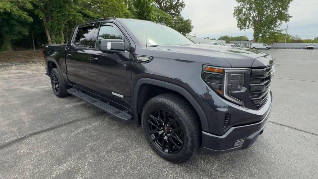 used 2022 GMC Sierra 1500 car, priced at $44,900