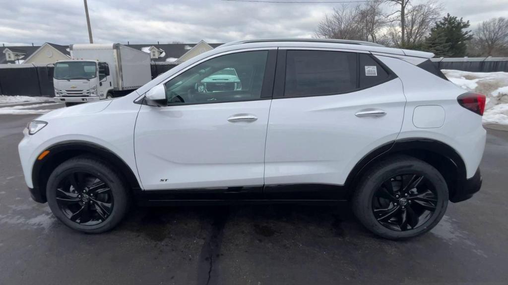 new 2025 Buick Encore GX car, priced at $28,275