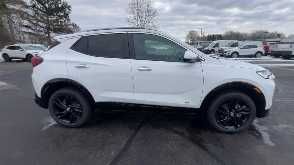 new 2025 Buick Encore GX car, priced at $28,275