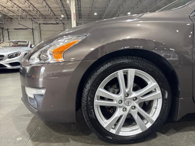 used 2013 Nissan Altima car, priced at $7,995