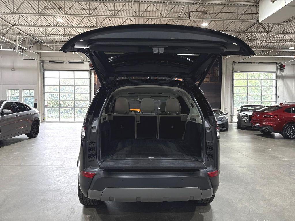 used 2019 Land Rover Discovery car, priced at $16,495