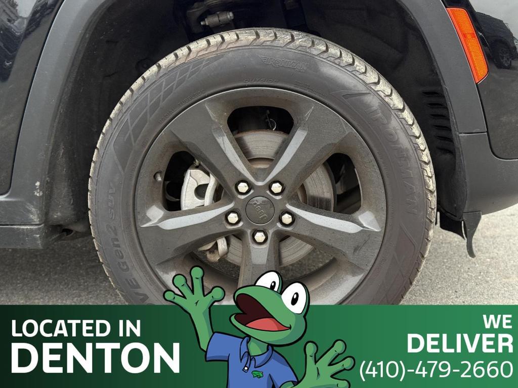 used 2023 Jeep Grand Cherokee car, priced at $29,800