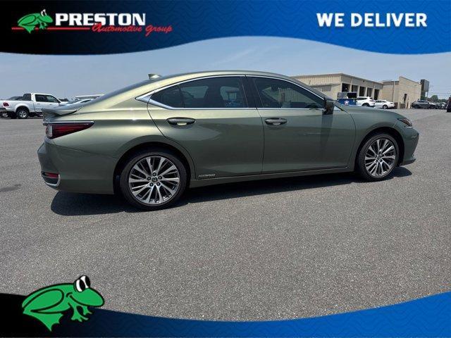 used 2021 Lexus ES 300h car, priced at $33,551