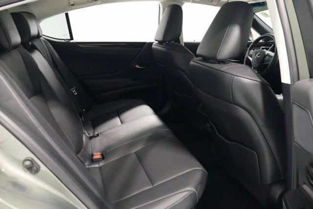 used 2021 Lexus ES 300h car, priced at $32,000