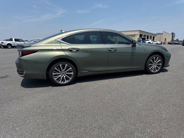 used 2021 Lexus ES 300h car, priced at $33,551