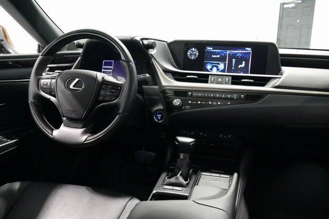 used 2021 Lexus ES 300h car, priced at $32,000