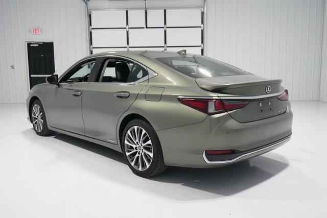 used 2021 Lexus ES 300h car, priced at $32,000