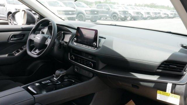 new 2025 Nissan Rogue car, priced at $29,959