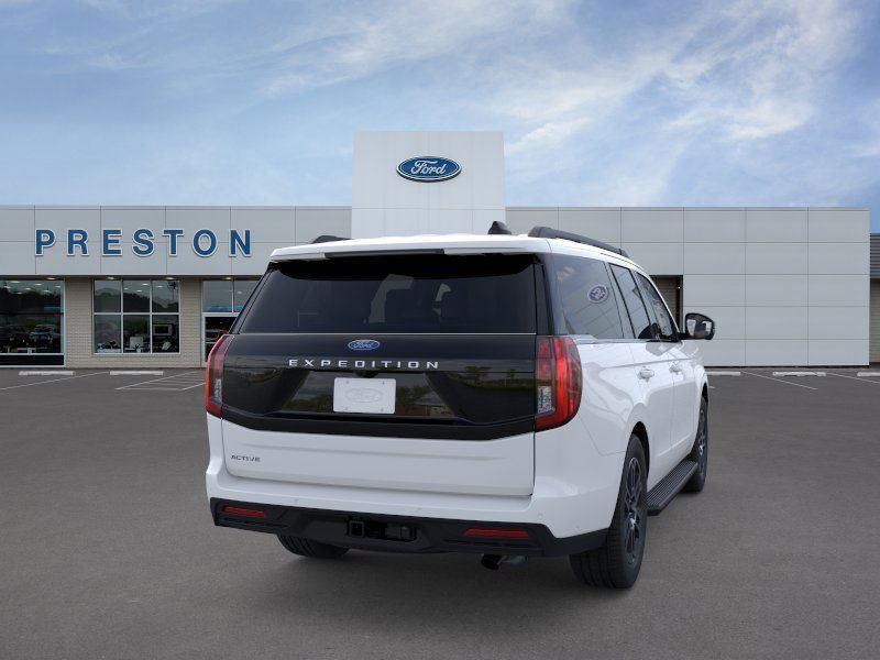 new 2025 Ford Expedition car, priced at $71,918
