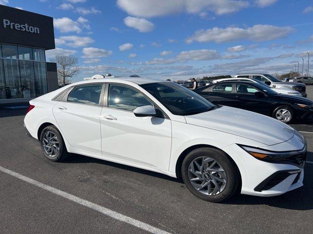 new 2024 Hyundai Elantra car, priced at $23,405