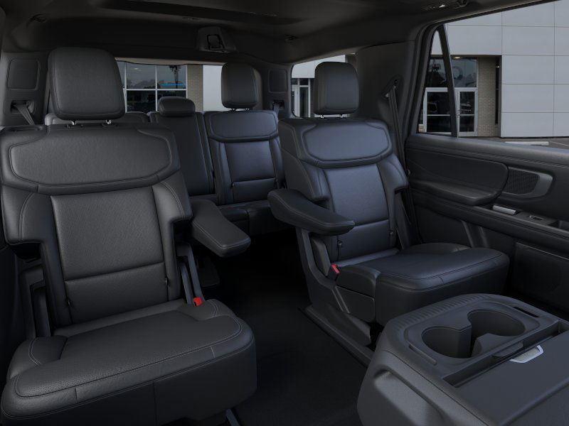 new 2025 Ford Expedition car, priced at $83,727