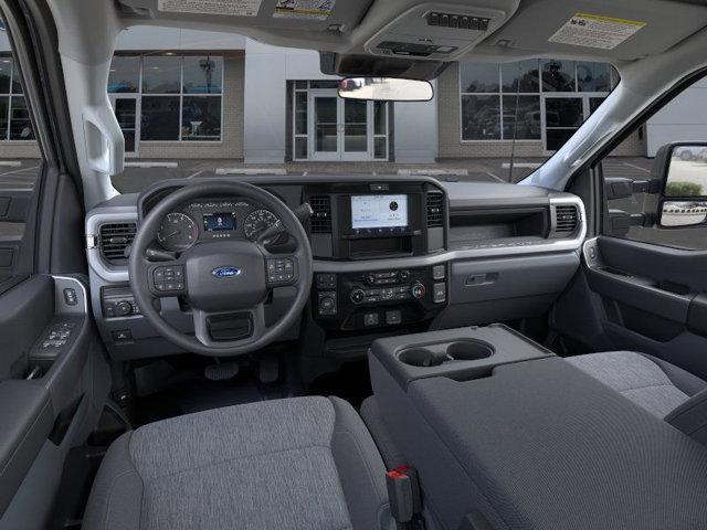 new 2025 Ford F-350 car