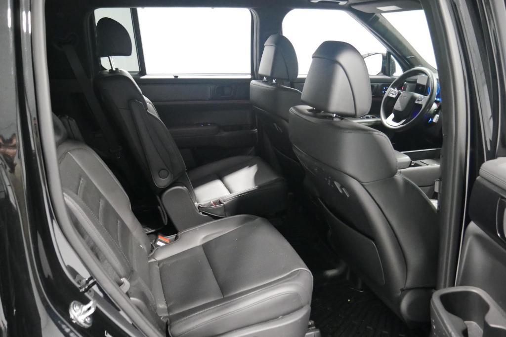 used 2024 Hyundai Santa Fe car, priced at $37,900