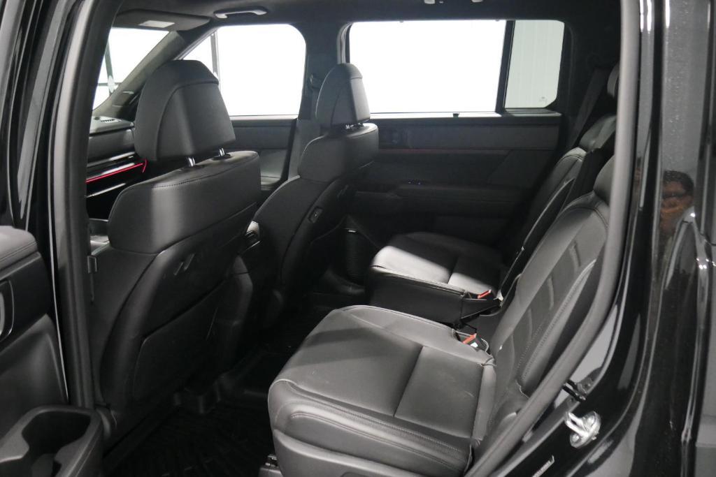 used 2024 Hyundai Santa Fe car, priced at $37,900