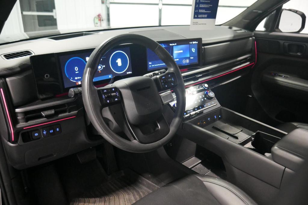 used 2024 Hyundai Santa Fe car, priced at $37,900