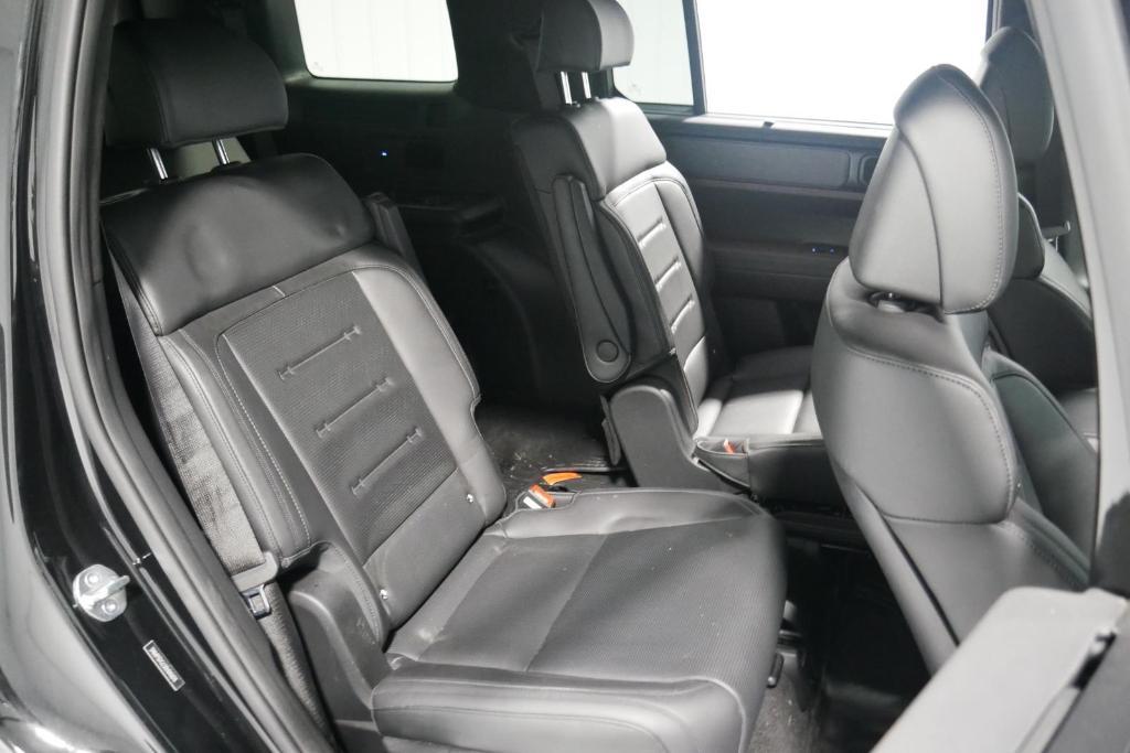 used 2024 Hyundai Santa Fe car, priced at $37,900