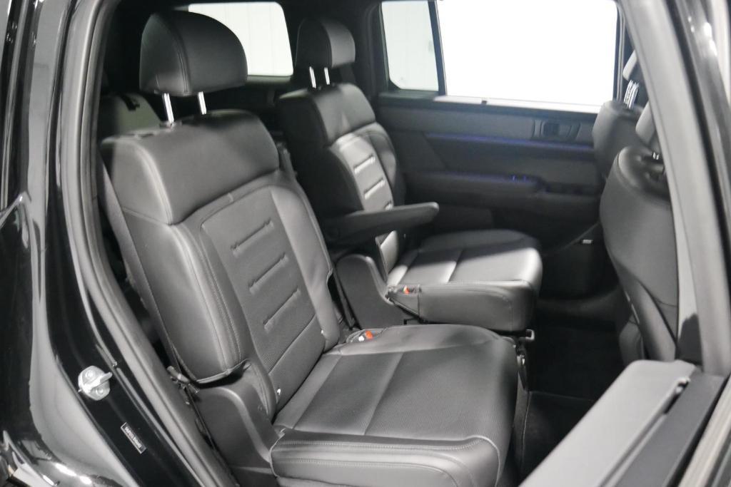 used 2024 Hyundai Santa Fe car, priced at $38,000