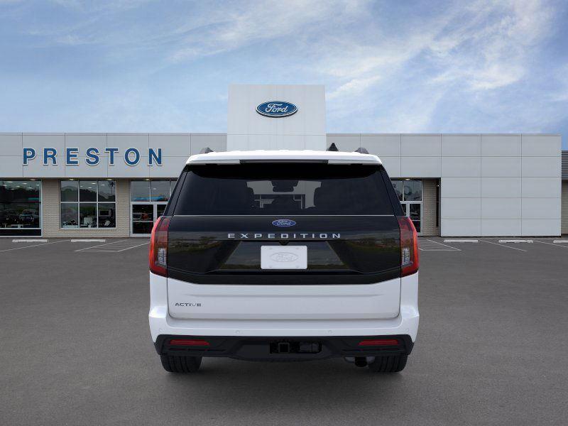 new 2025 Ford Expedition car, priced at $70,856