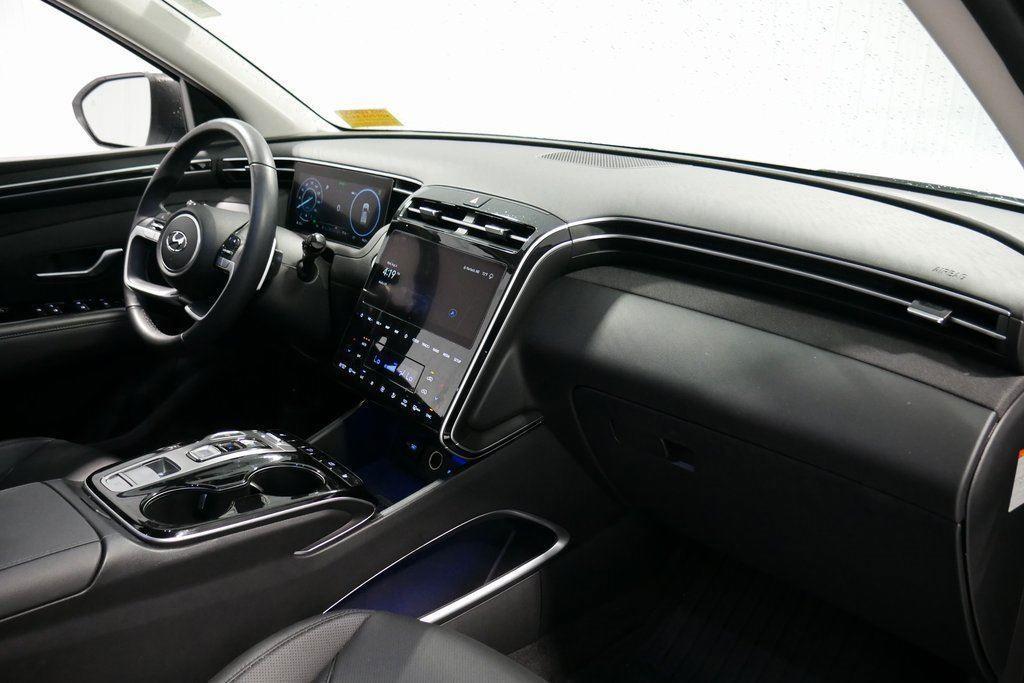 used 2024 Hyundai TUCSON Hybrid car, priced at $30,000