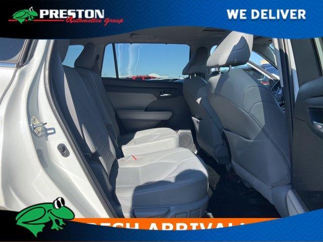 used 2020 Toyota Highlander car, priced at $28,354