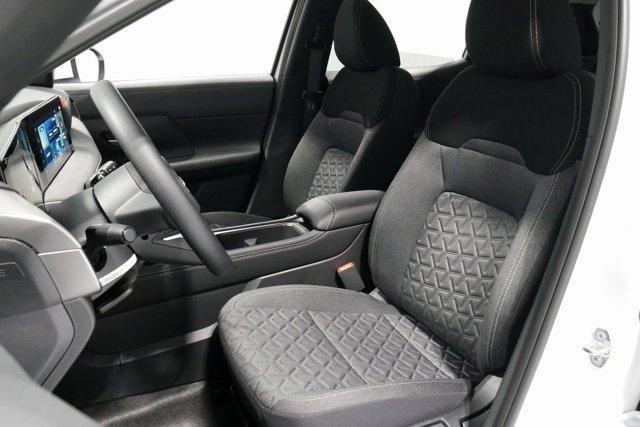 new 2025 Nissan Kicks car, priced at $26,431