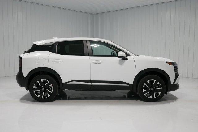 new 2025 Nissan Kicks car, priced at $26,431