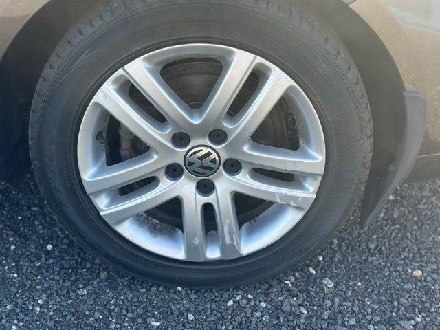 used 2014 Volkswagen Jetta SportWagen car, priced at $13,400